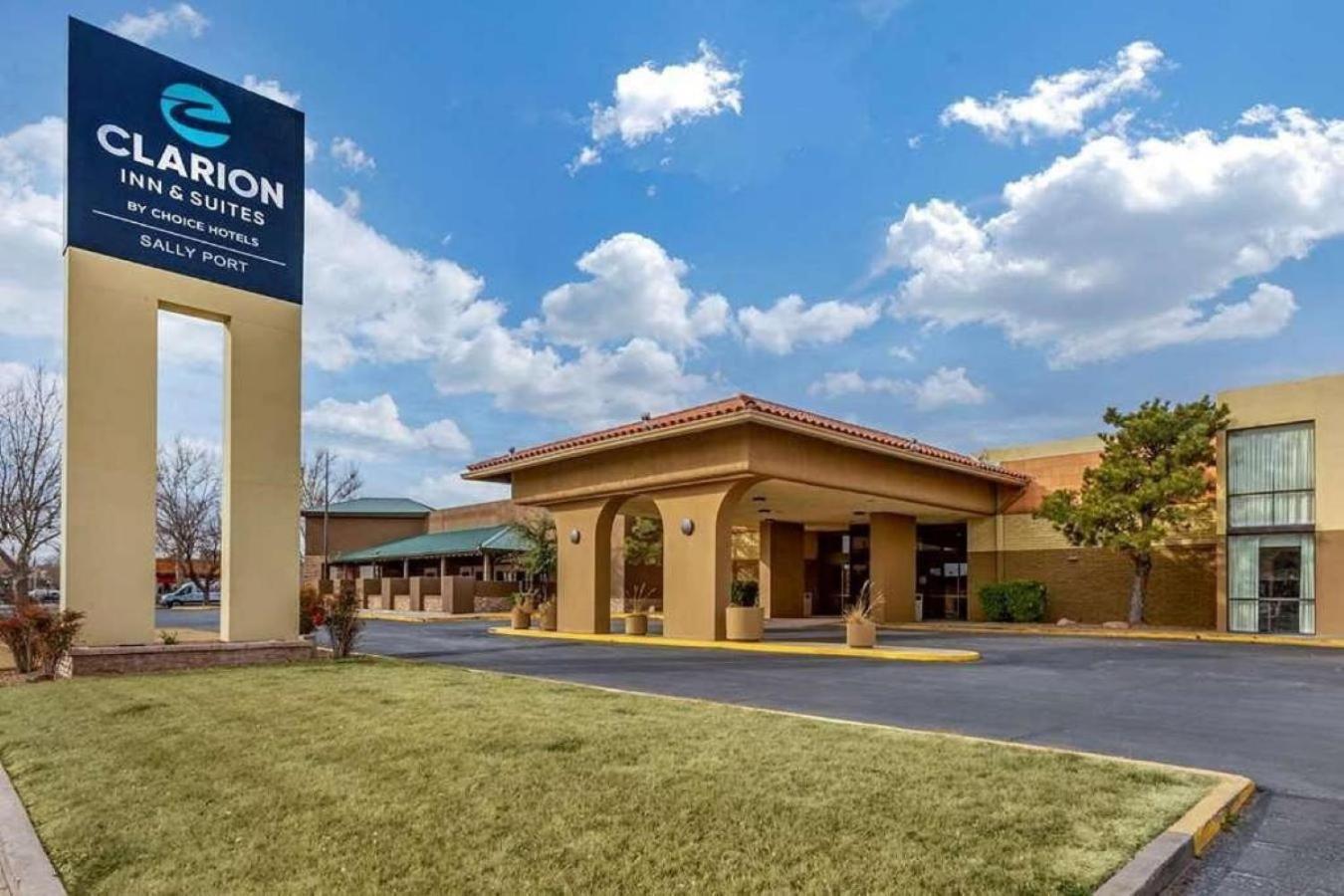 Clarion Inn & Suites, 로스웰 외부 사진